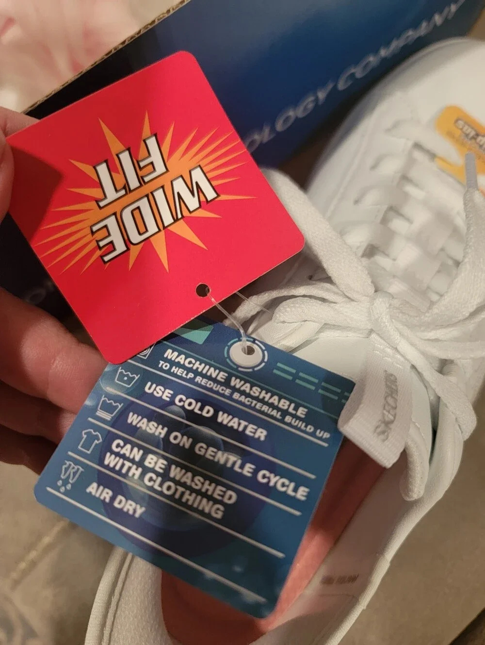 Size 7 WIDE White Skechers Hands Free Slip-In Sneakers - Picture 11 of 15
